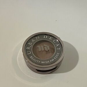 Pre-owned Urban Decay Eyeshadow NAKED color